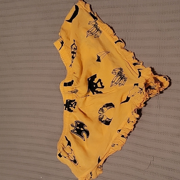 RARE Spell shorts in size 8 in tangerine color - Picture 3 of 4